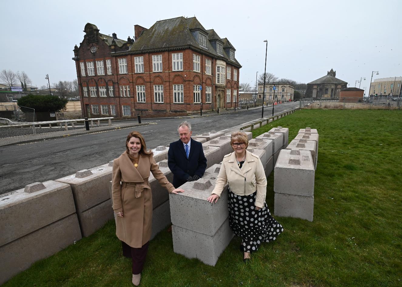 L-R North East Mayor Kim McGuinness, Dr Malcolm Grady, Chair of Governors, Tyne Coast College; Cllr Tracey Dixon, Leader of South Tyneside Council outside of a building in South Tyneside